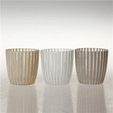 Závěsné skleněné držáky na čajové svíčky