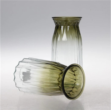 Recyklovaná zelená skleněná váza